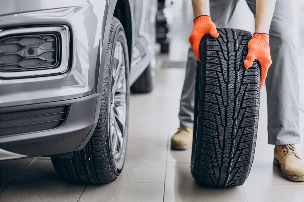 Cómo elegir los neumáticos adecuados para tu coche: factores y recomendaciones