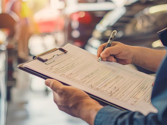 Pre-ITV en Talleres A Lagoa: 7 puntos clave para pasarla a la primera